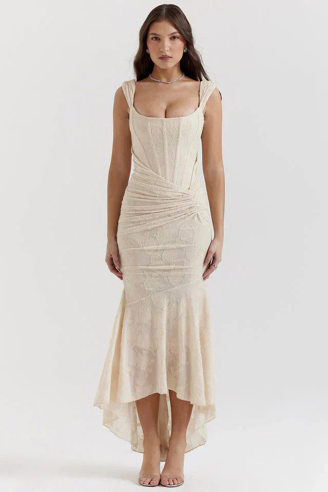 Elegancka sukienka maxi