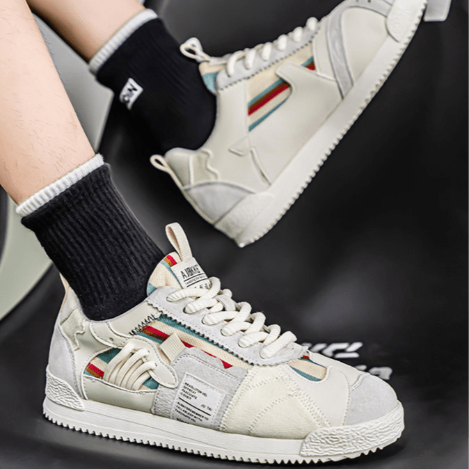 UNIQ™ | Trampki retro w limitowanej edycji